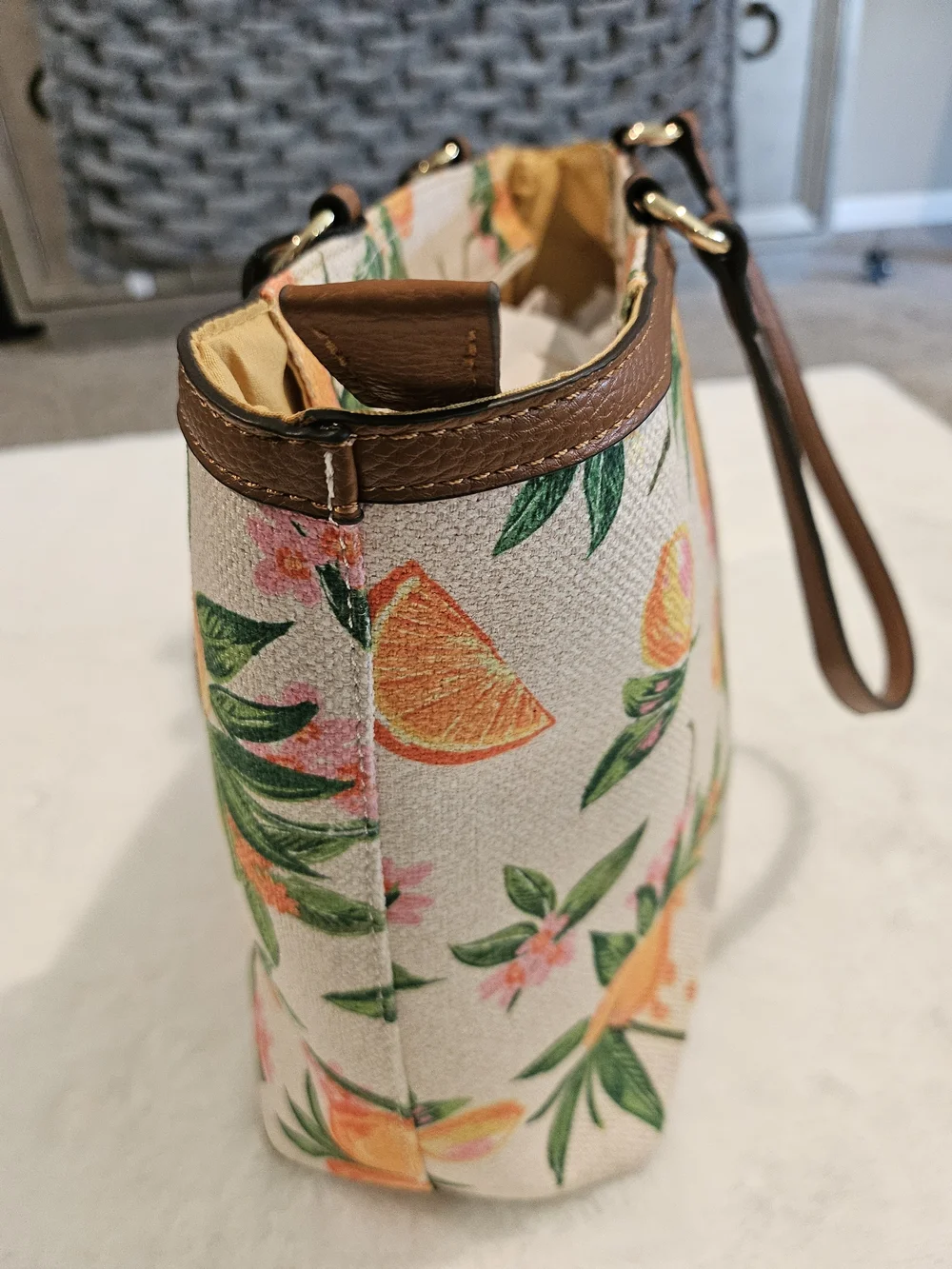 D S Designed in New York Canvas Tote Bag in Orange Green Floral Citrus Print O/S